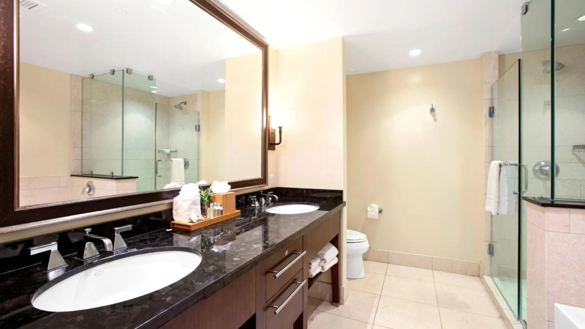 Kbm Resorts Free Car Honua Kai Hokulani Ocean View 2Bedroom Condo Hkh-925 Full Ocean Views Kaanapali United States